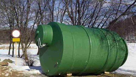 玻璃钢一体化泵站：解决城市低洼区域污水处理难题